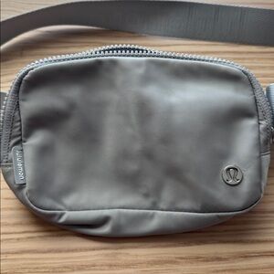 Lululemon Everywhere Belt Bag Gray Crossbody Fanny Pack